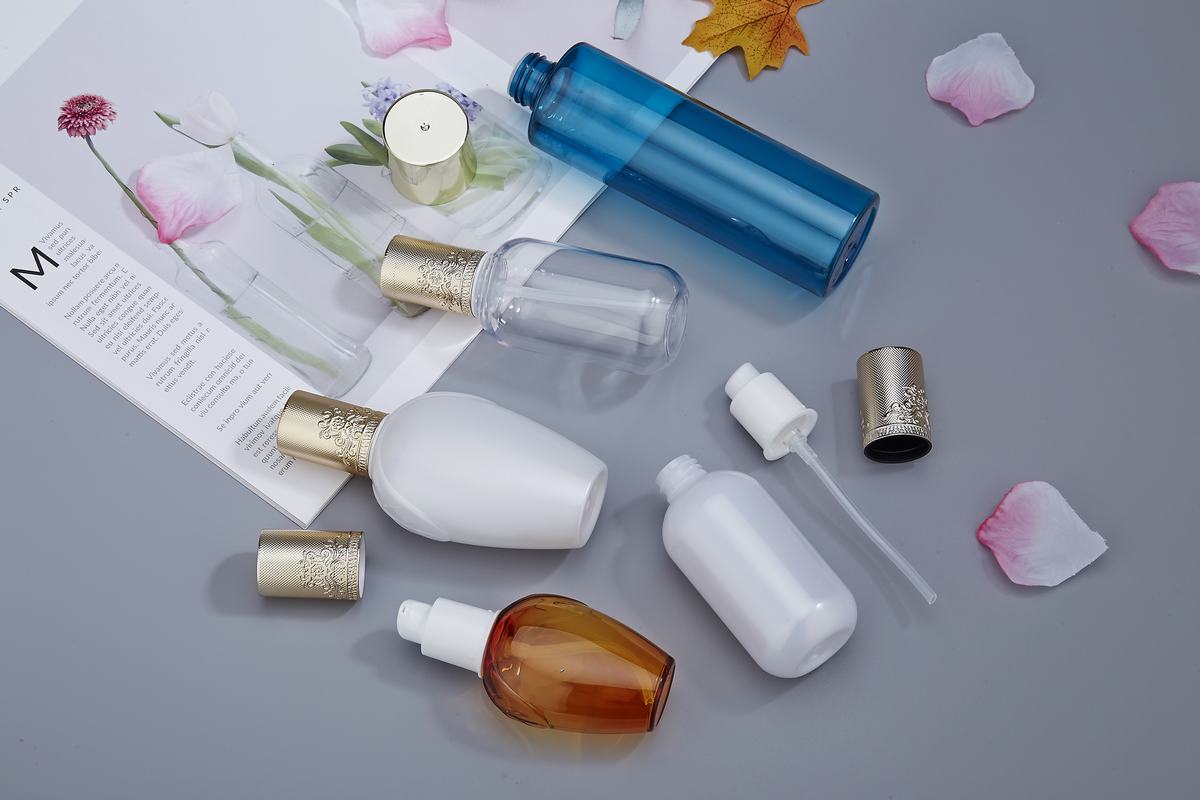 化妝品貼牌包材設(shè)計應(yīng)該注意什么